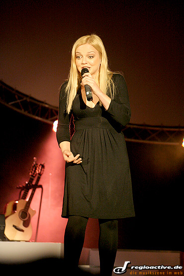 Annett Louisan (Rosengarten Mannheim, Januar 2008)
Foto: Manuela Hall